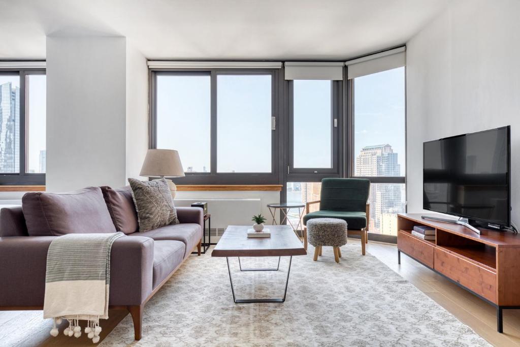 Ảnh trong thư viện ảnh của Tribeca Studio w Gym Indoor pool NYC-184 ở New York