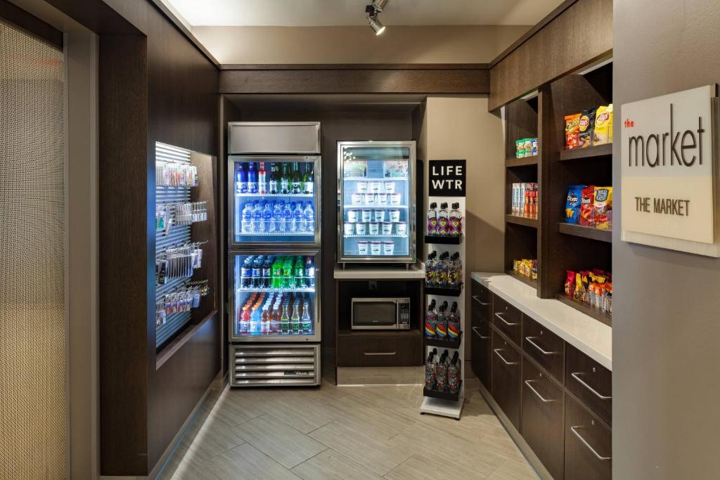 SpringHill Suites by Marriott Orlando Lake Buena Vista in Marriott Village photo