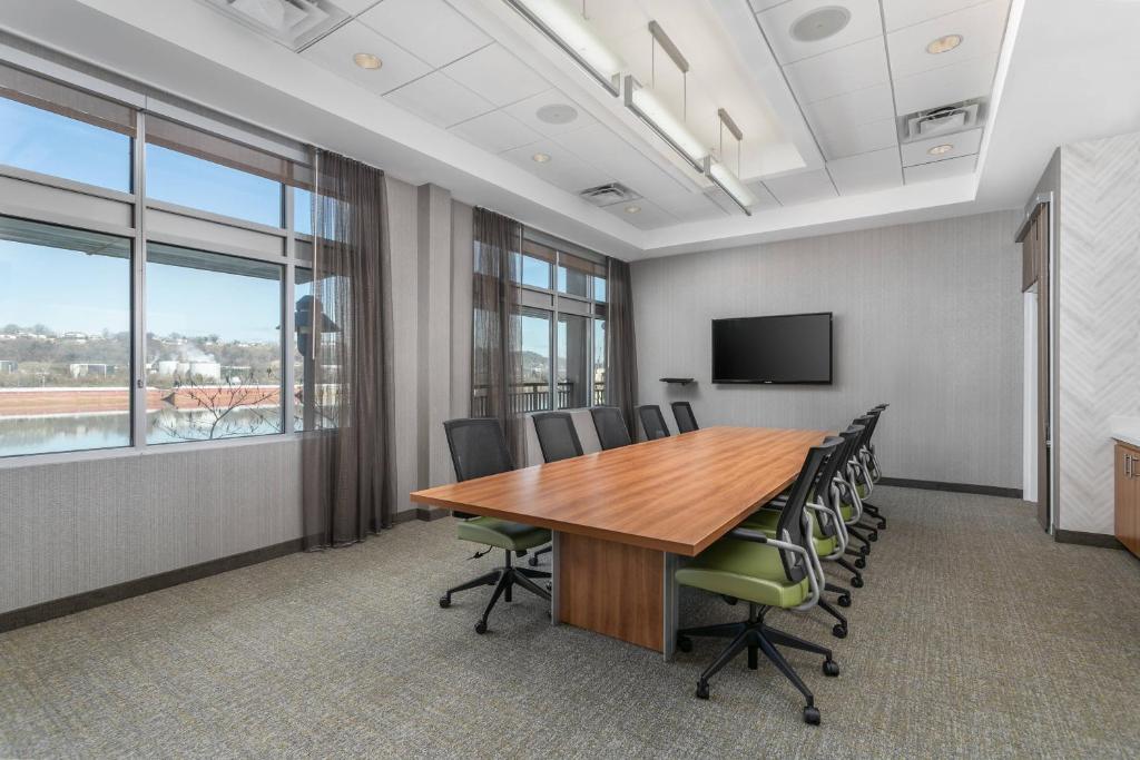 SpringHill Suites by Marriott Downtown Chattanooga/Cameron Harbor photo