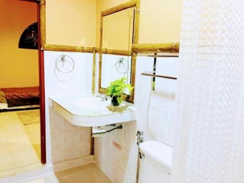 Koupelna v ubytování khum dara lanta resort