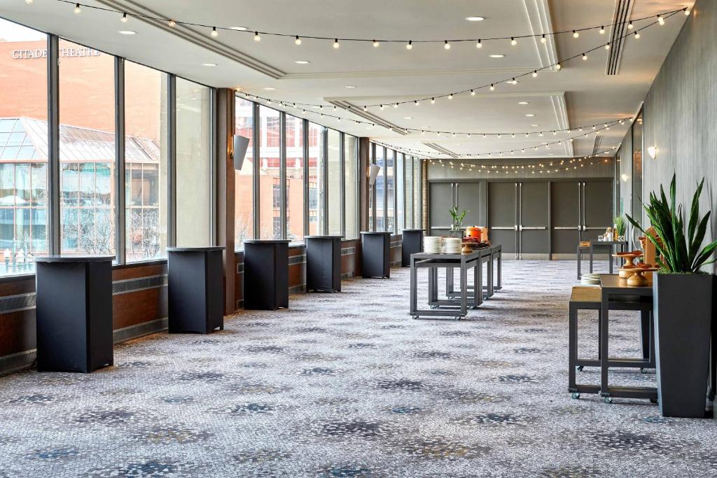 Posezení v ubytování The Westin Edmonton