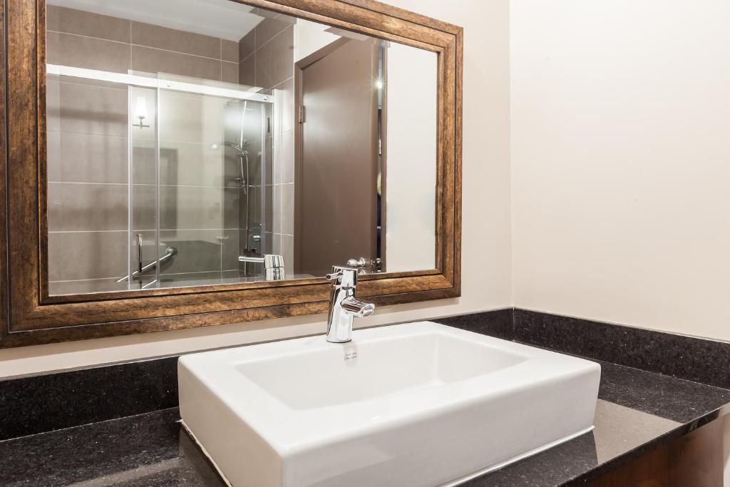 Hotel Ambassadeur et Suites - Resim 23