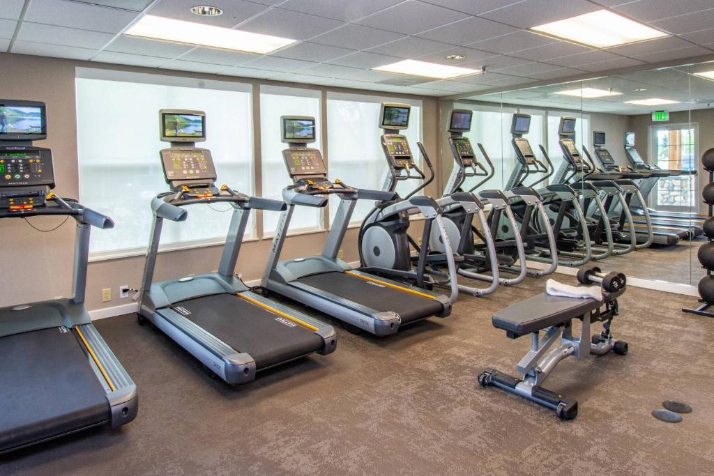 Fitness centrum a/nebo fitness zařízení v ubytování Residence Inn by Marriott Anchorage Midtown