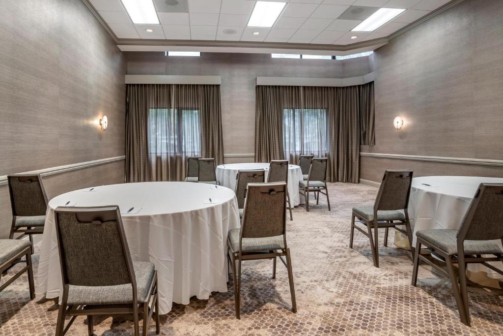 Konferenční prostory v ubytování Sheraton Suites Wilmington Downtown