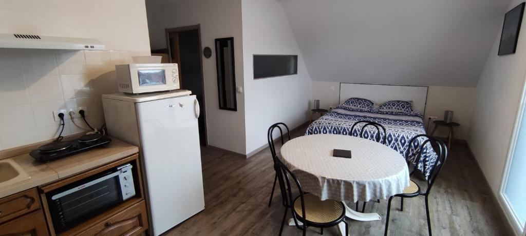 Η κουζίνα ή μικρή κουζίνα στο Appartement dans maison récente
