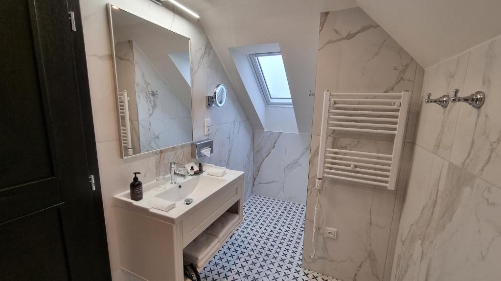 Hotel Savoy Prague - Resim 4