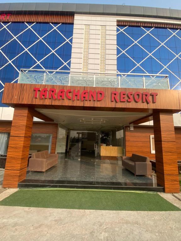 Fotografie z fotogalerie ubytování Tarachand Resort v destinaci Soh Sarāi