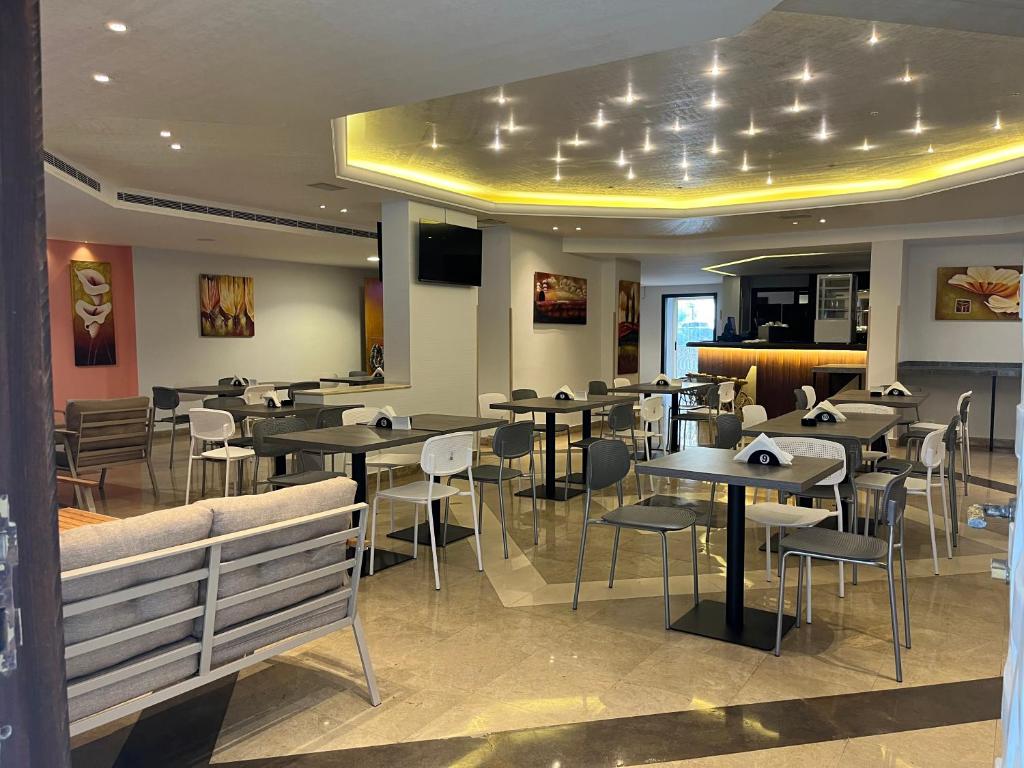 Restaurace v ubytování Manara Riva Suites