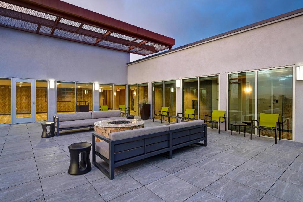 SpringHill Suites by Marriott Albuquerque University Area photo