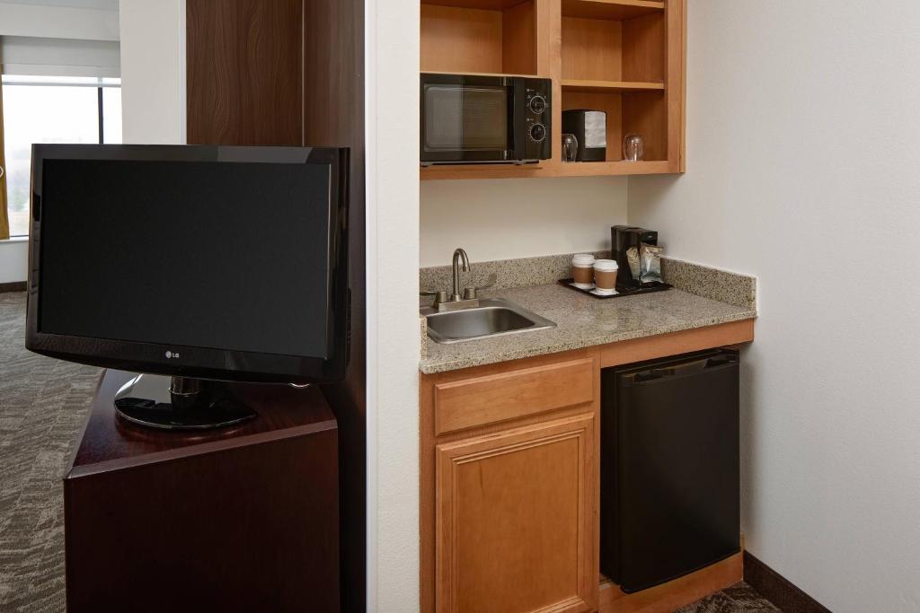 Kuchyň nebo kuchyňský kout v ubytování SpringHill Suites by Marriott Ardmore