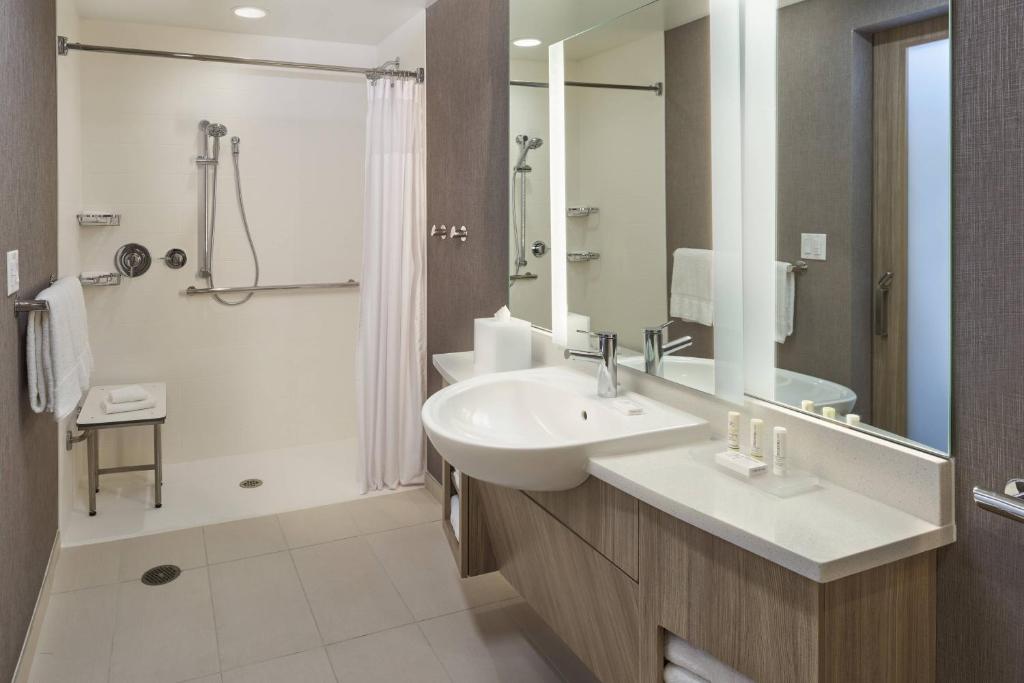 SpringHill Suites by Marriott Orlando Lake Nona photo
