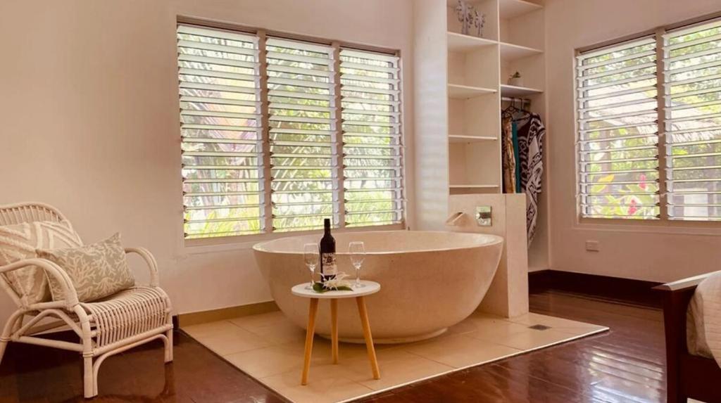 Fotografie z fotogalerie ubytování Qualius Lodge is Mele Bays WOW factor and Private Paradise v destinaci Port Vila