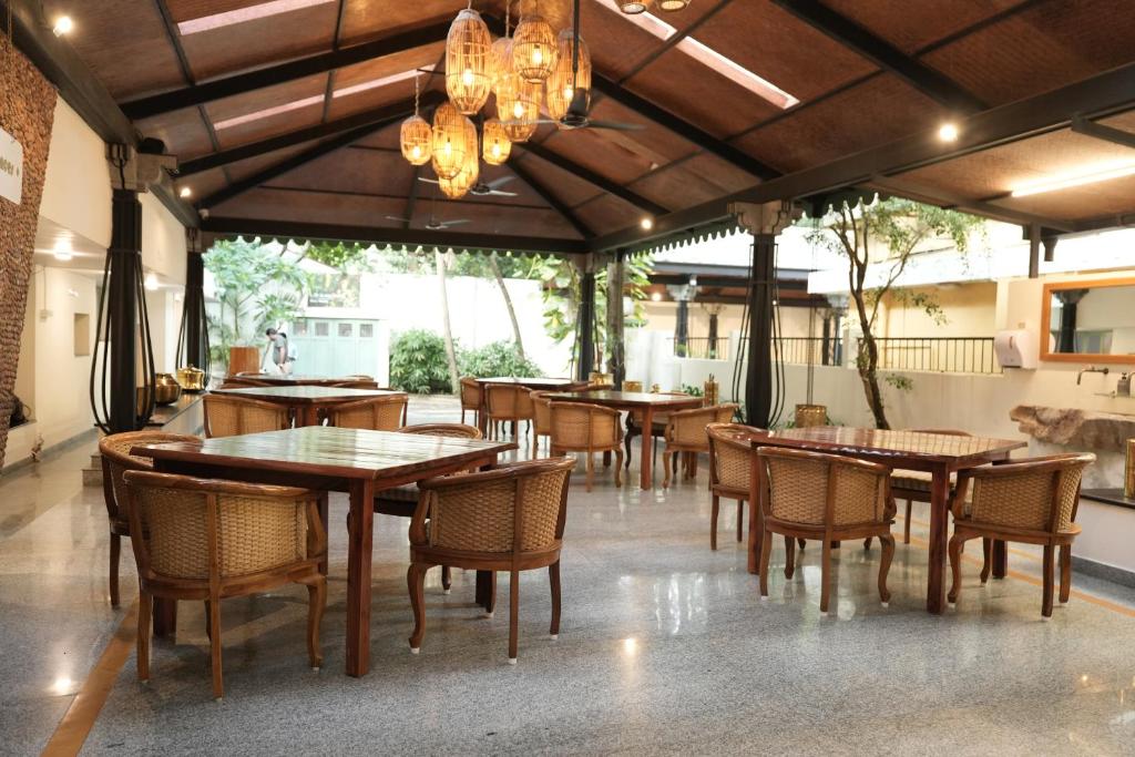 Fotografie z fotogalerie ubytování Hanu Reddy Residences Poes Garden v destinaci Čennaí
