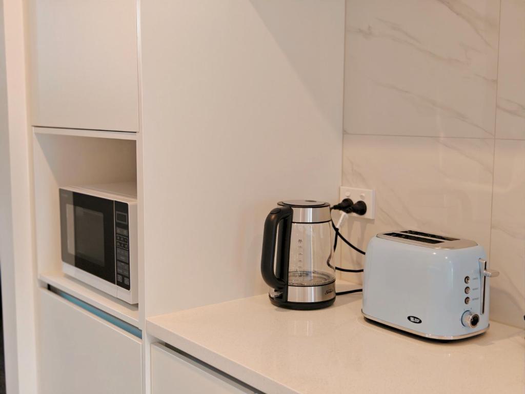 Modern Comfort in Hillcrest - Resim 10