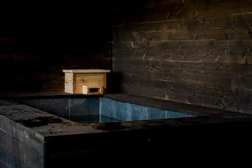 Fotografie z fotogalerie ubytování "サウナ露天風呂貸切" いすみ市一棟貸し古民家ホテル tokoro hotel Isumi v destinaci Shiigi
