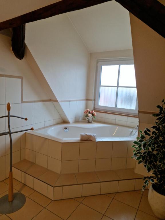 Landgasthof Krone - Deluxe Double Room With Bath
