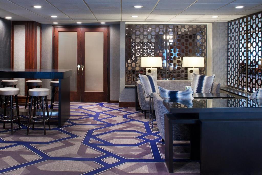 Sheraton Indianapolis City Centre Hotel photo