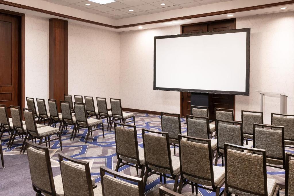 Sheraton Indianapolis City Centre Hotel photo