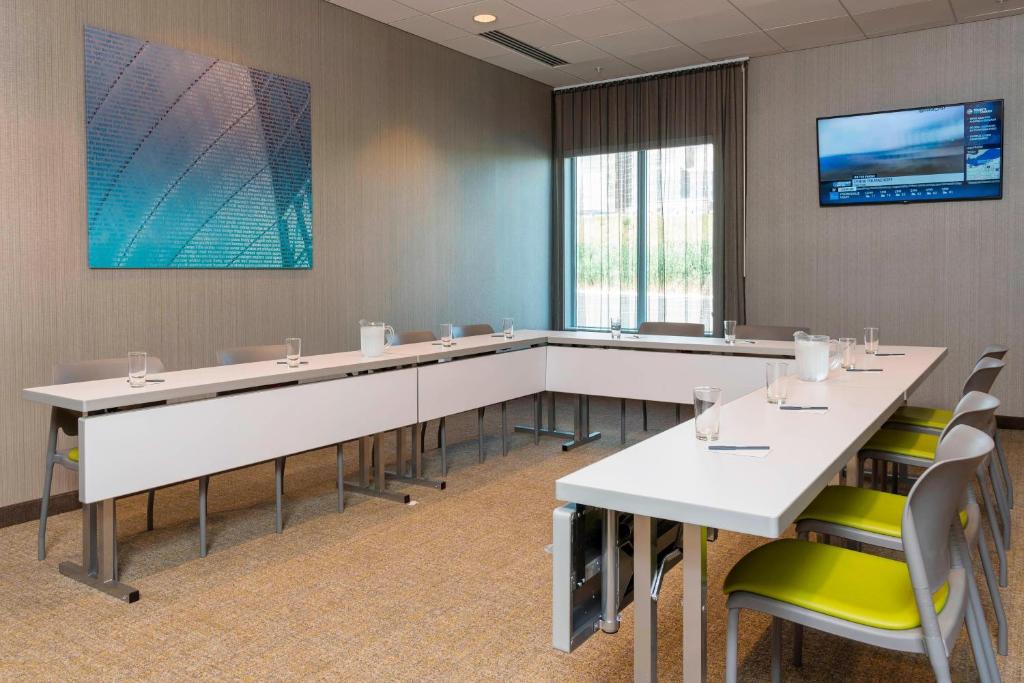 SpringHill Suites by Marriott Cleveland Independence photo
