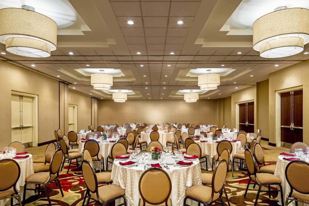 Restaurace v ubytování Sheraton Edison