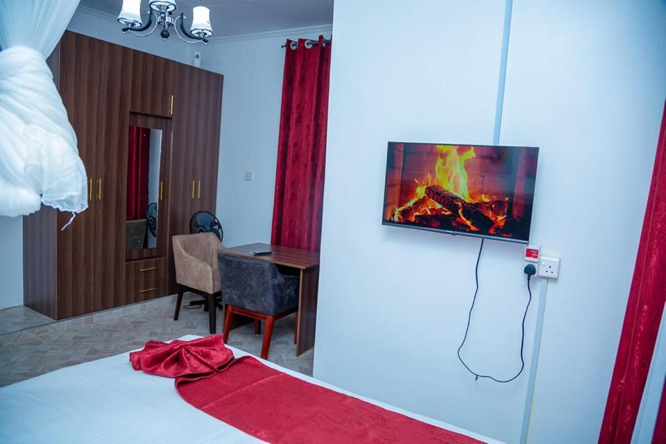 Ένα ή περισσότερα κρεβάτια σε δωμάτιο στο The lit garden place