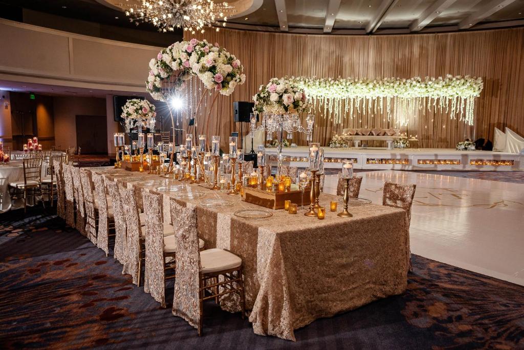The Westin Peachtree Plaza, Atlanta photo