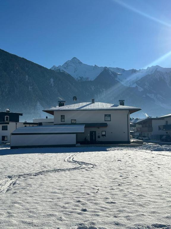 Nespecifikovaný výhled na hory nebo výhled na hory při pohledu z apartmánu