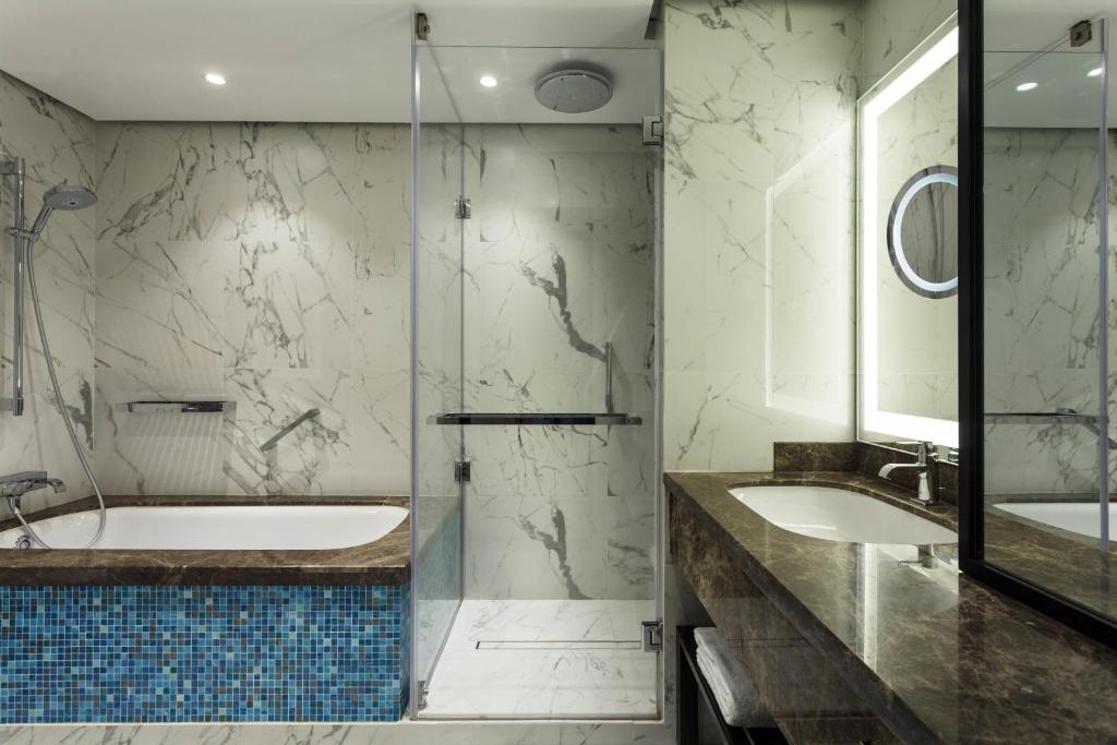 Sheraton Bucharest Hotel - Resim 24