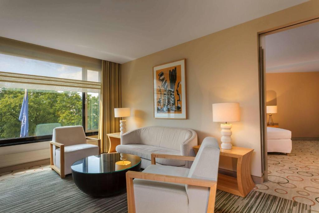 Sheraton Berlin Grand Hotel Esplanade - Resim 22