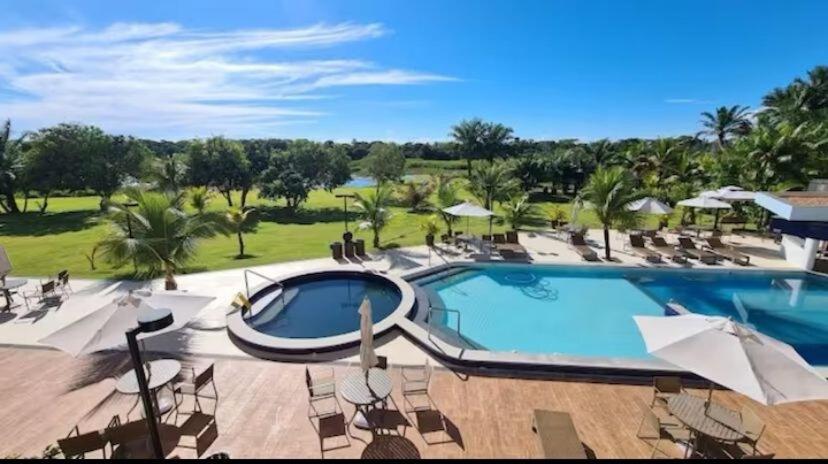 Swimmingpoolen hos eller tæt på Guarajuba - Paraiso dos Coqueiros BA