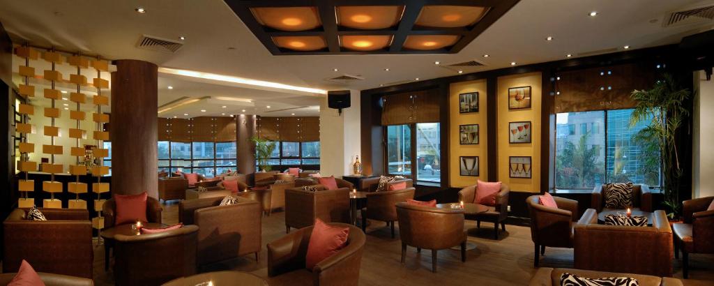 Posezení v ubytování Fortune Select Global, Gurugram - Member ITC Hotels' Group