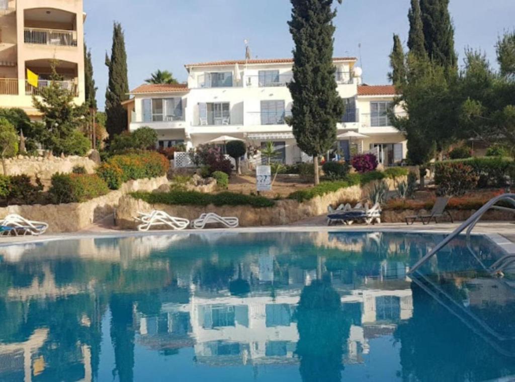 H&O Regina Garden AP New in Paphos!