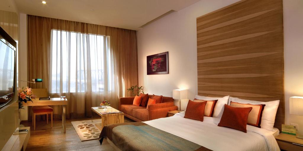 Posezení v ubytování Fortune Select Global, Gurugram - Member ITC Hotels' Group