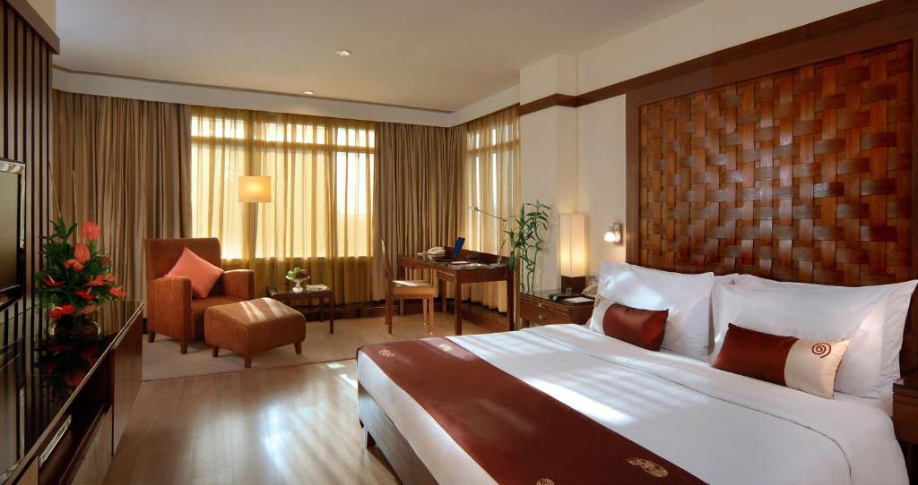 Postel nebo postele na pokoji v ubytování Fortune Select Global, Gurugram - Member ITC Hotels' Group