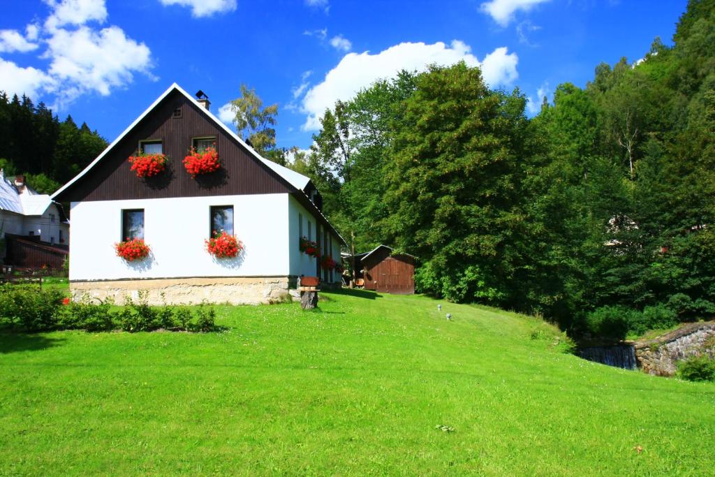 Zahrada ubytování Guest House U Lakomce