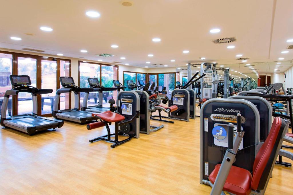 The fitness centre and/or fitness facilities at Marriott’s Club Son Antem