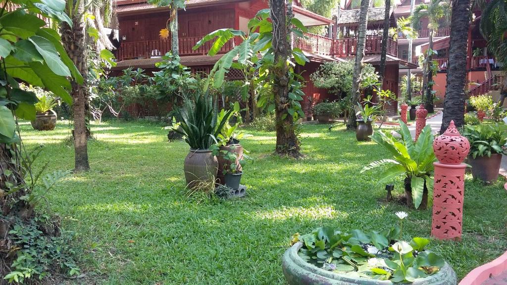 Royal Phawadee Village Patong - 2 Minutes walk to the beach - Resim 30