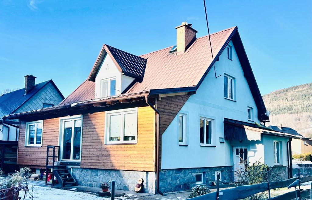 Nespecifikovaný výhled na hory nebo výhled na hory při pohledu z apartmánu