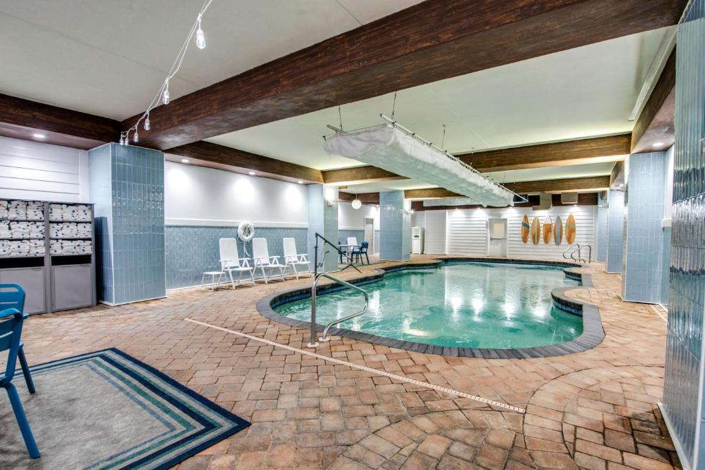 Country Inn & Suites by Radisson, Virginia Beach Oceanfront photo