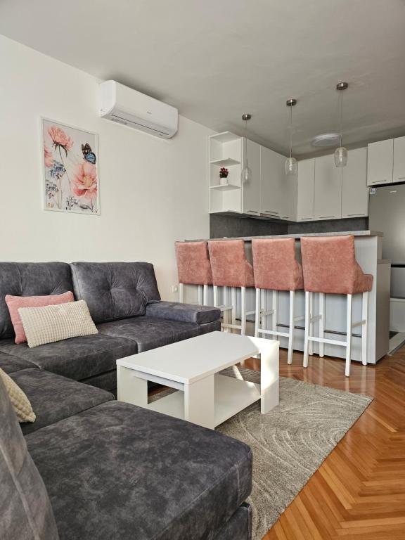 Kuchyň nebo kuchyňský kout v ubytování Apartman LARA