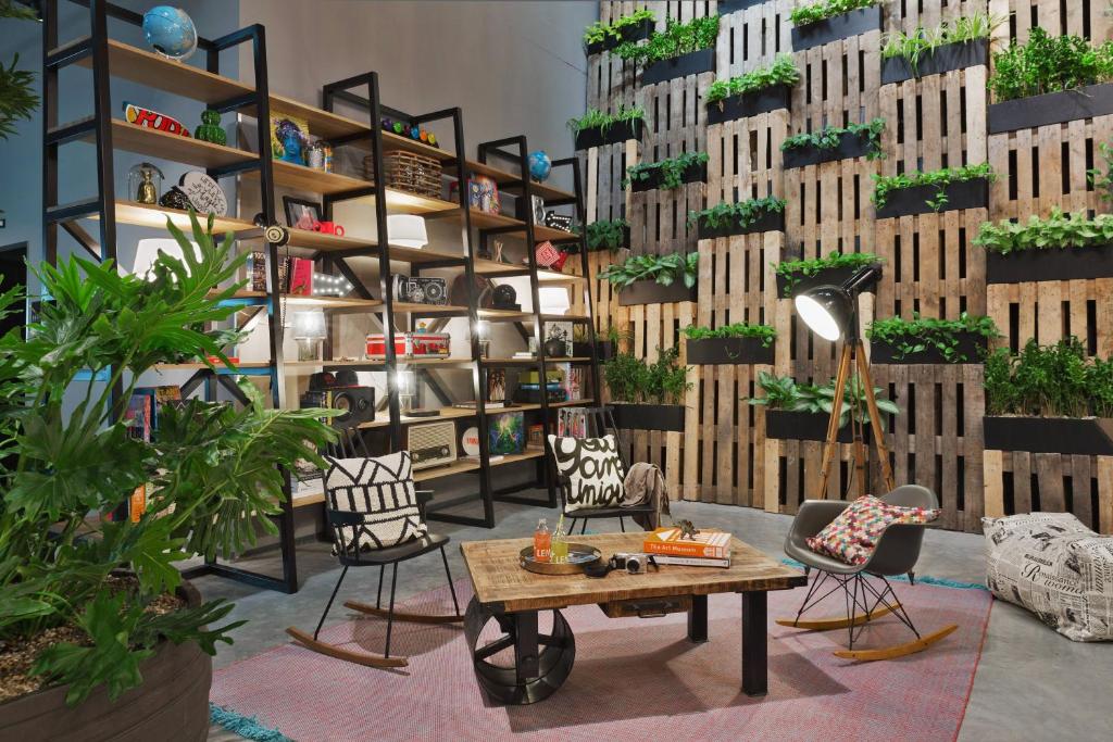 Moxy Amsterdam Houthavens - Resim 31