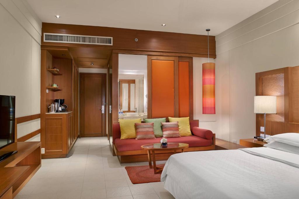 Postel nebo postele na pokoji v ubytování Sheraton Hua Hin Resort & Spa