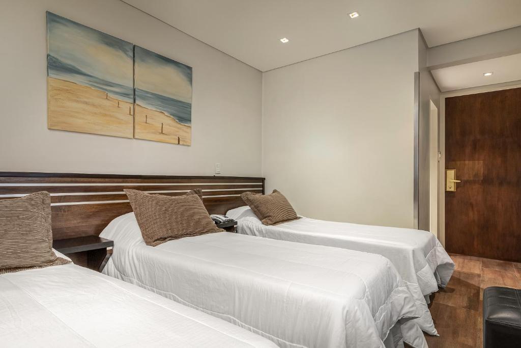 Up Retiro - Standard Triple Room