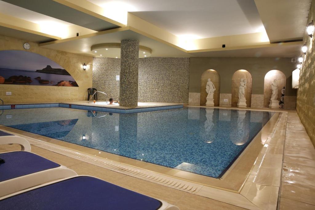 Bazén v ubytování Soreda Hotel nebo v jeho okolí