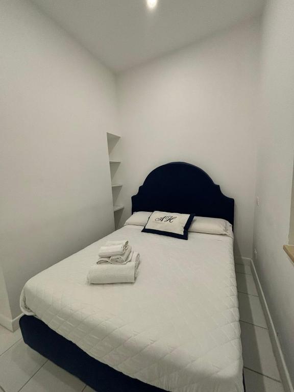 Postel nebo postele na pokoji v ubytování AH Suite Sorrento