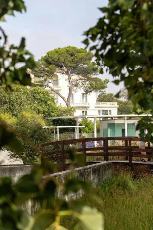 Moxy Lisbon City - Resim 13