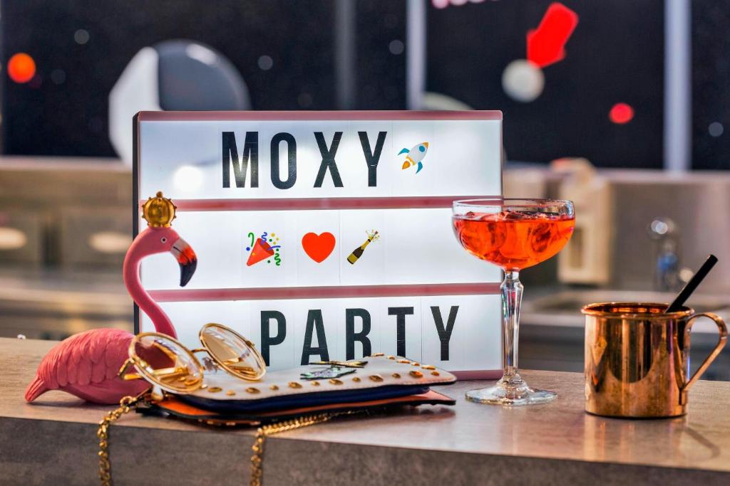 Nápoje v ubytování Moxy Darmstadt