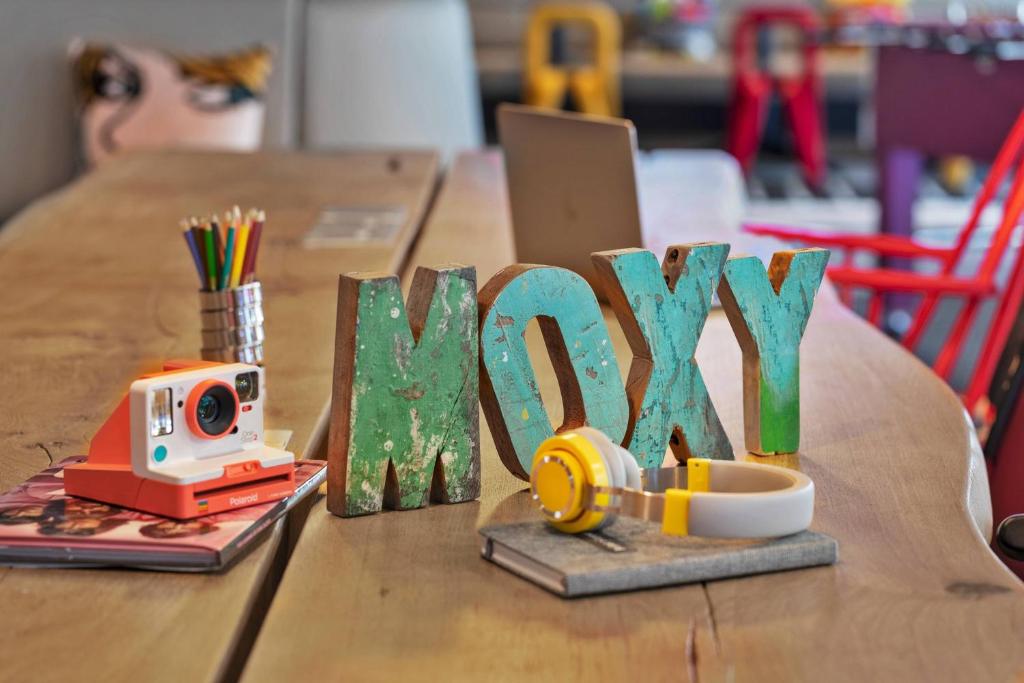 Moxy Bucharest Old Town - Resim 29