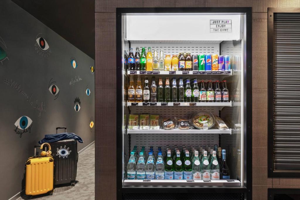 Moxy Bucharest Old Town - Resim 40