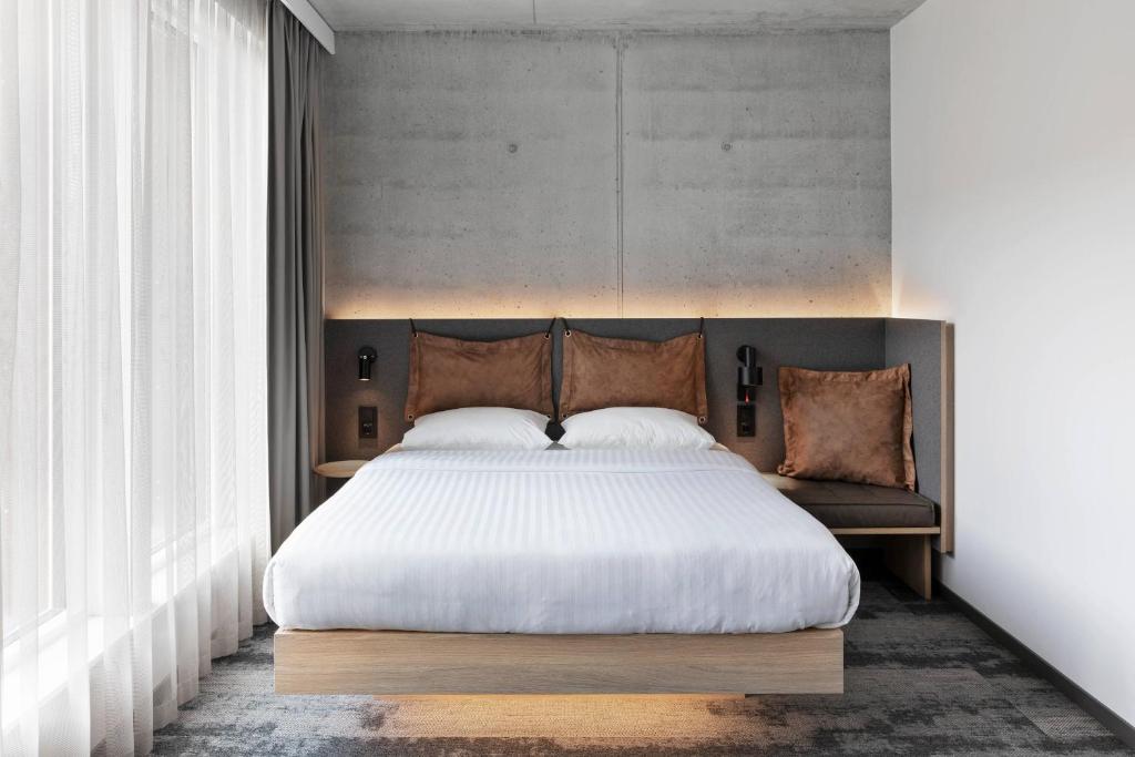 Moxy Bergen - Resim 15